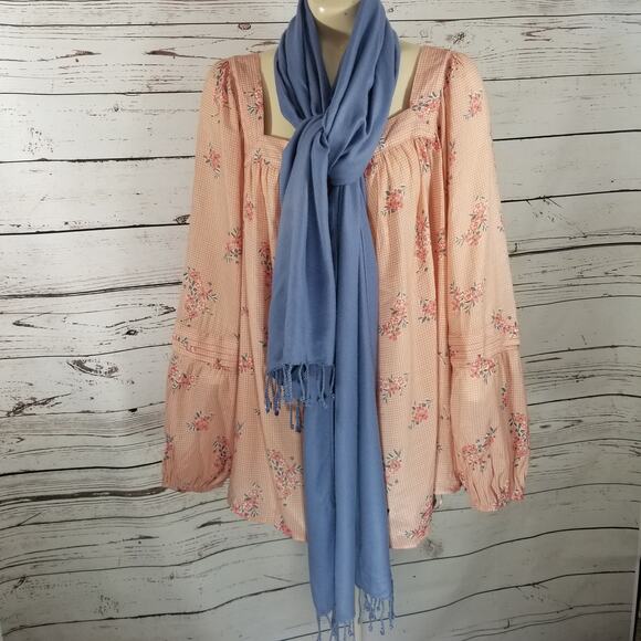 VILLAGER Shawl, Scarf, Wrap with Fringe Soft Blue Made in India - Picture 4 of 6